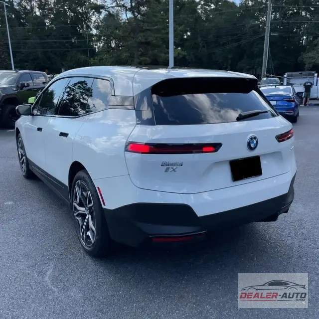 2024 BMW iX xDrive50