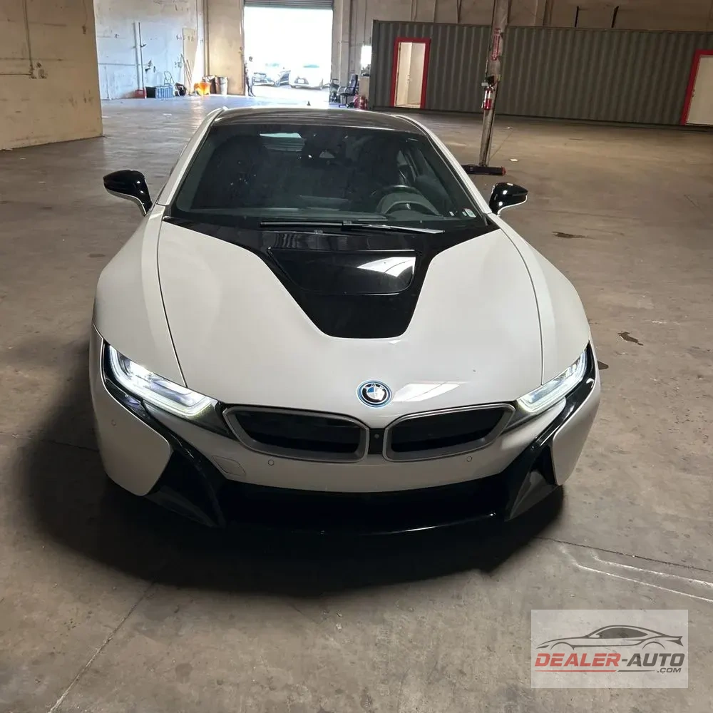 2016 BMW i8 Repossessed Unit