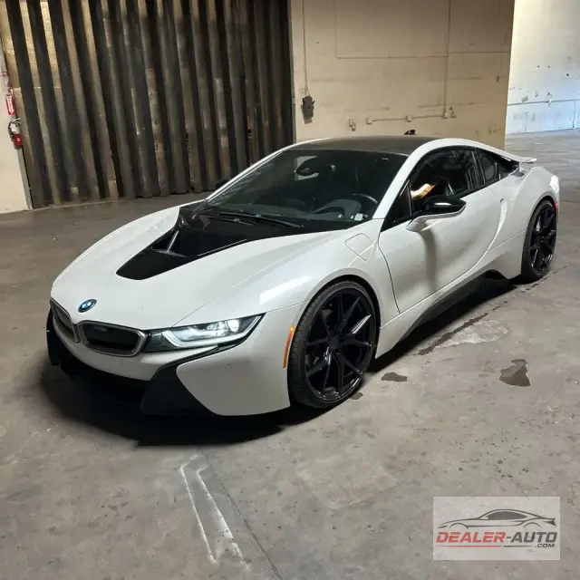 2016 BMW i8 Repossessed Unit