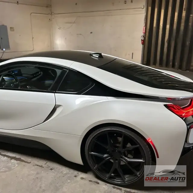 2016 BMW i8 Repossessed Unit