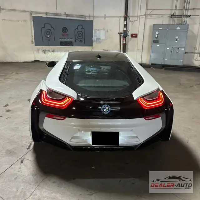 2016 BMW i8 Repossessed Unit