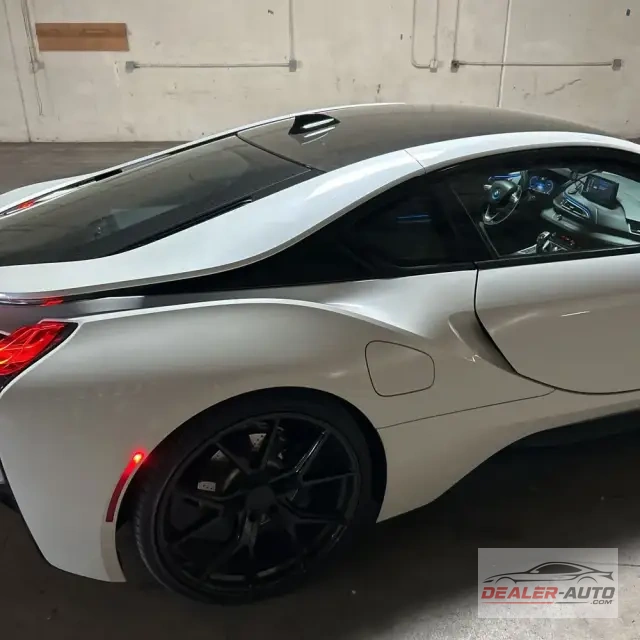 2016 BMW i8 Repossessed Unit