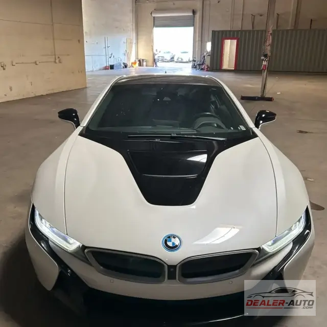 2016 BMW i8 Repossessed Unit