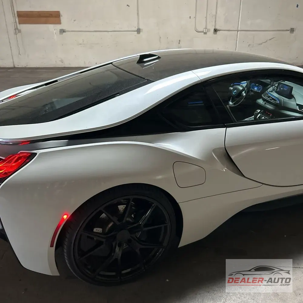 2016 BMW i8 Repossessed Unit