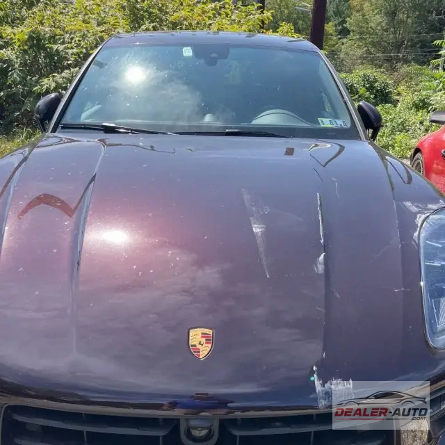 2025 Porsche Macan Base