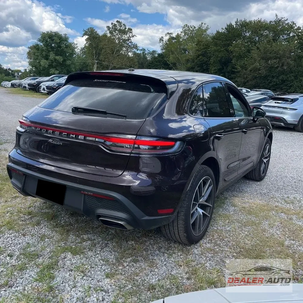 2025 Porsche Macan Base