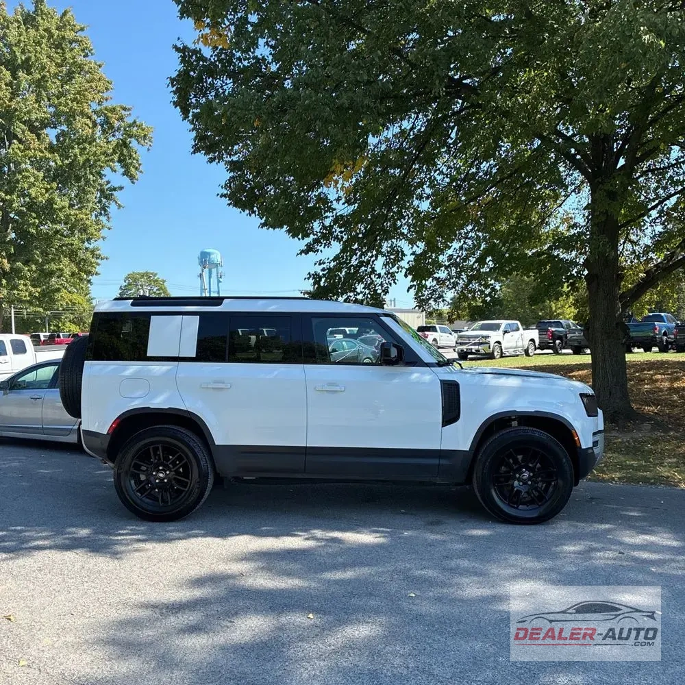 2025 Land Rover Defender 110 S P300