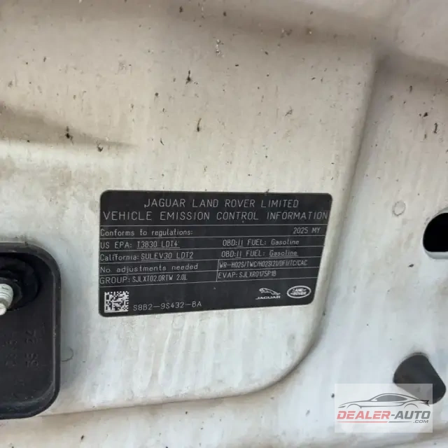 2025 Land Rover Defender 110 S P300
