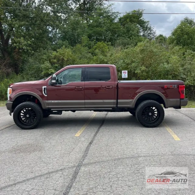 2017 Ford F-350 Super Duty King Ranch
