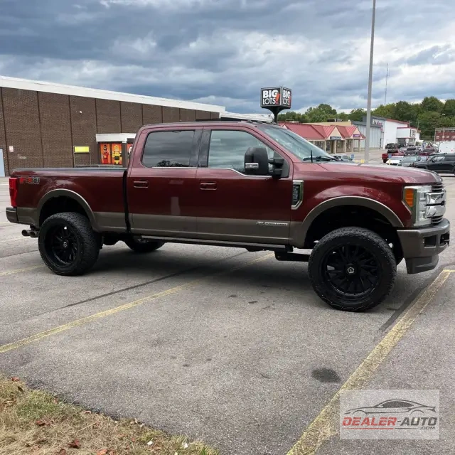 2017 Ford F-350 Super Duty King Ranch