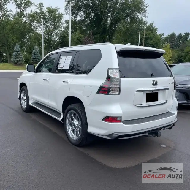 2023 Lexus GX 460 Base
