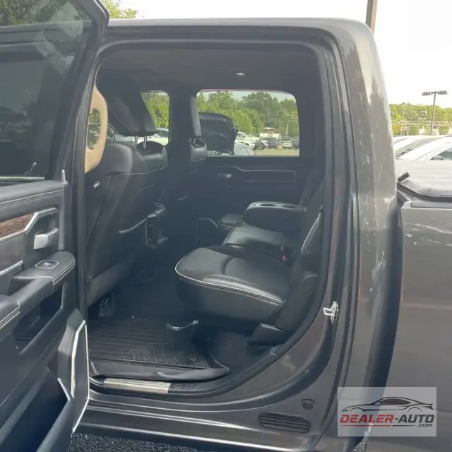 2020 Ram 3500 Laramie