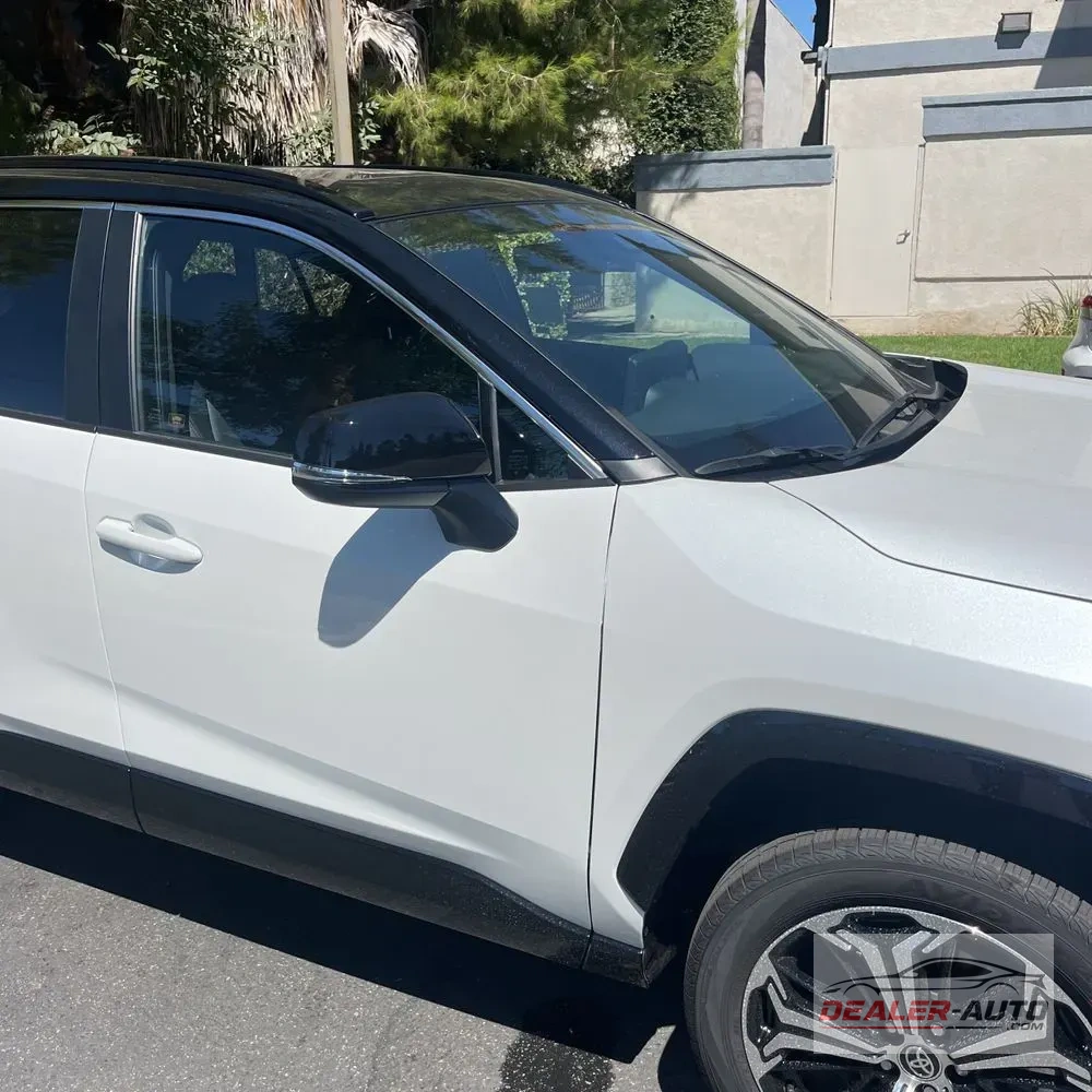2025 Toyota RAV4 Plug-in Hybrid XSE