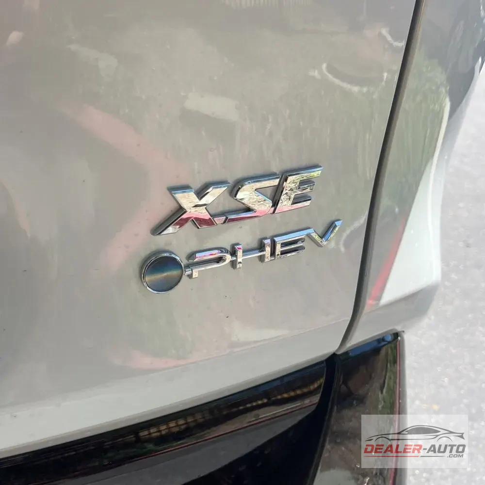2025 Toyota RAV4 Plug-in Hybrid XSE