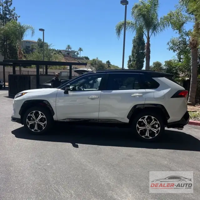 2025 Toyota RAV4 Plug-in Hybrid XSE