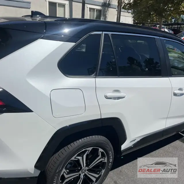 2025 Toyota RAV4 Plug-in Hybrid XSE