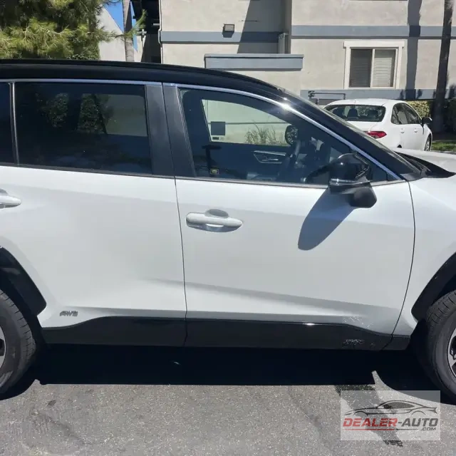 2025 Toyota RAV4 Plug-in Hybrid XSE