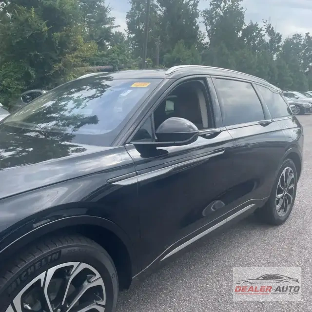 2024 Lincoln Nautilus Hybrid Reserve