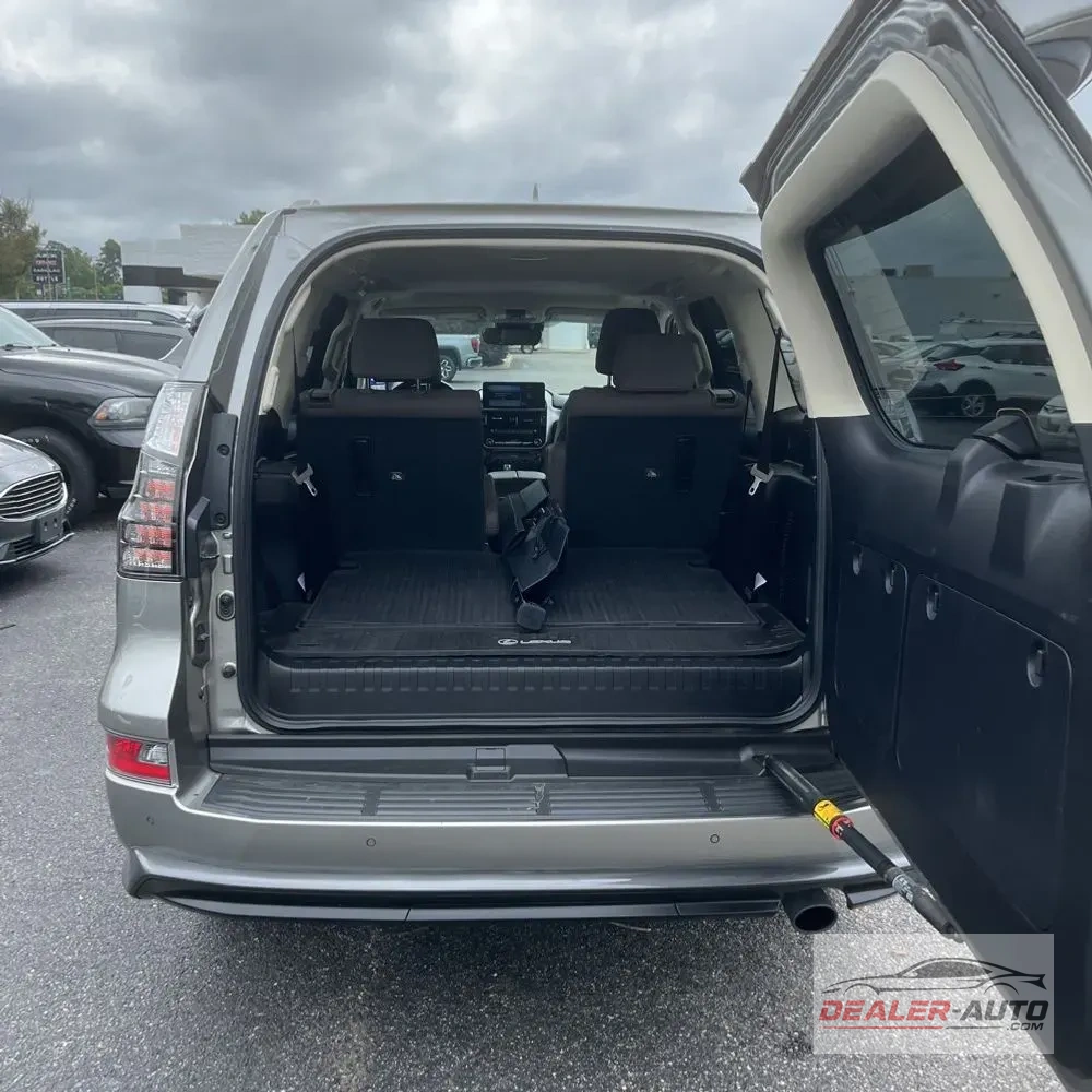 2023 Lexus GX 460 Base