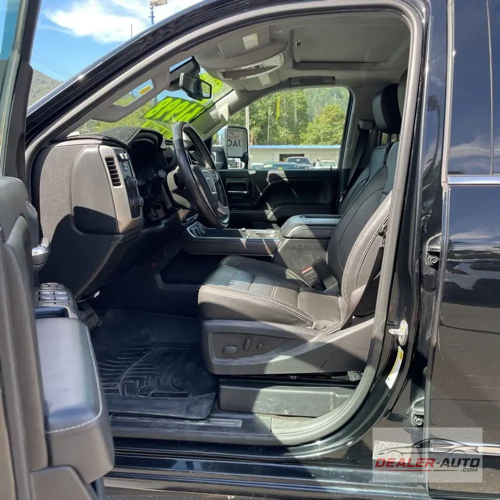 2017 GMC Sierra 2500HD Denali
