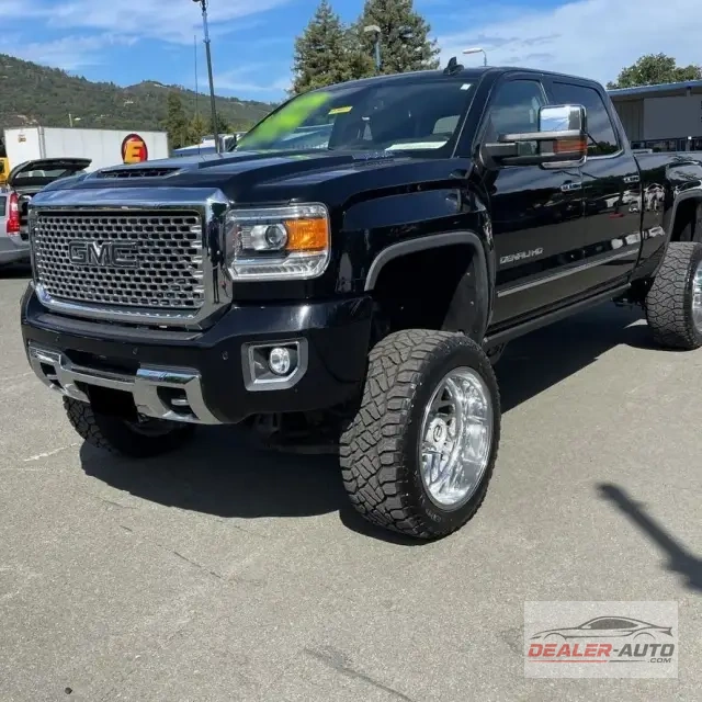 2017 GMC Sierra 2500HD Denali