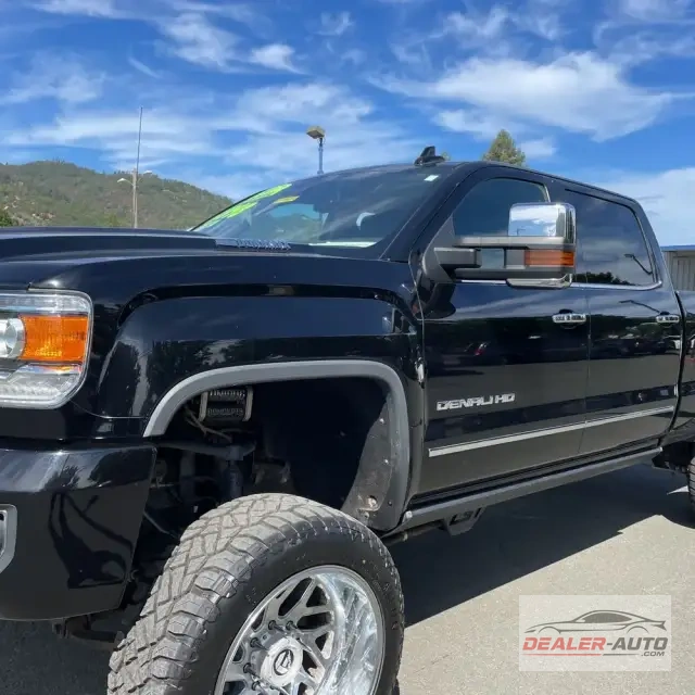 2017 GMC Sierra 2500HD Denali