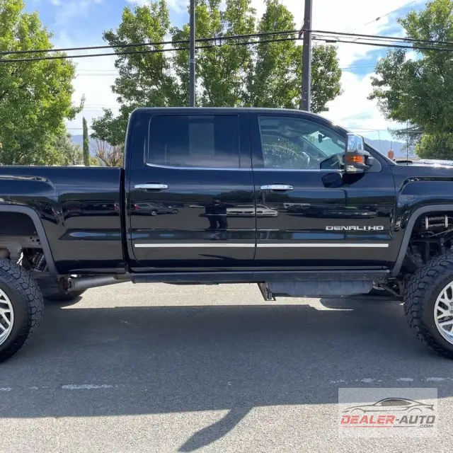 2017 GMC Sierra 2500HD Denali