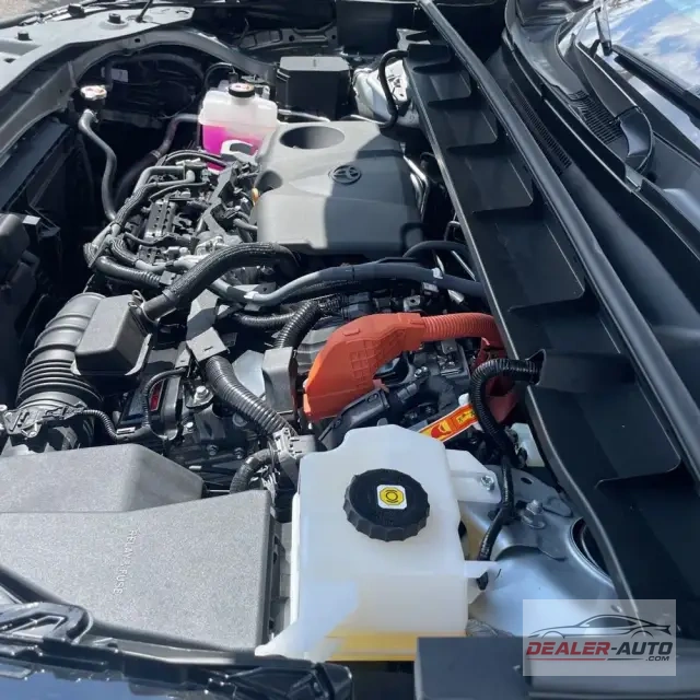2024 Toyota Highlander Hybrid Platinum