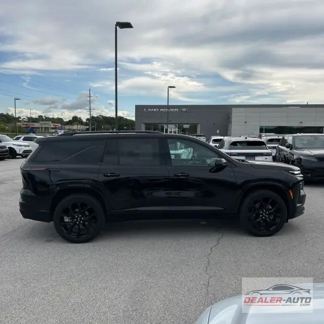 2024 Chevrolet Traverse RS