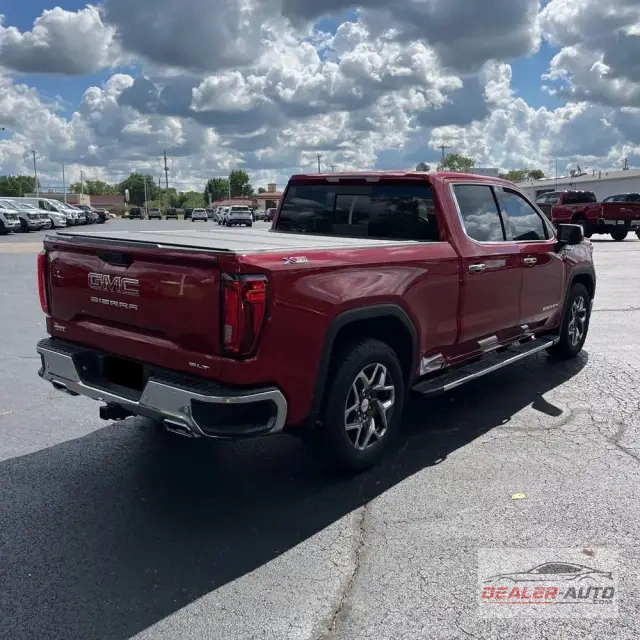 2024 GMC Sierra 1500 SLT