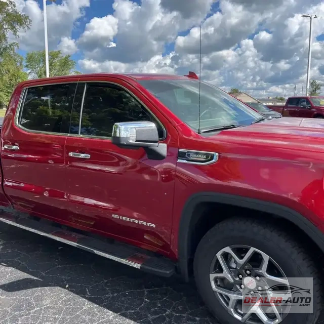 2024 GMC Sierra 1500 SLT