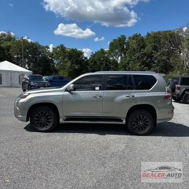 2023 Lexus GX 460 Base