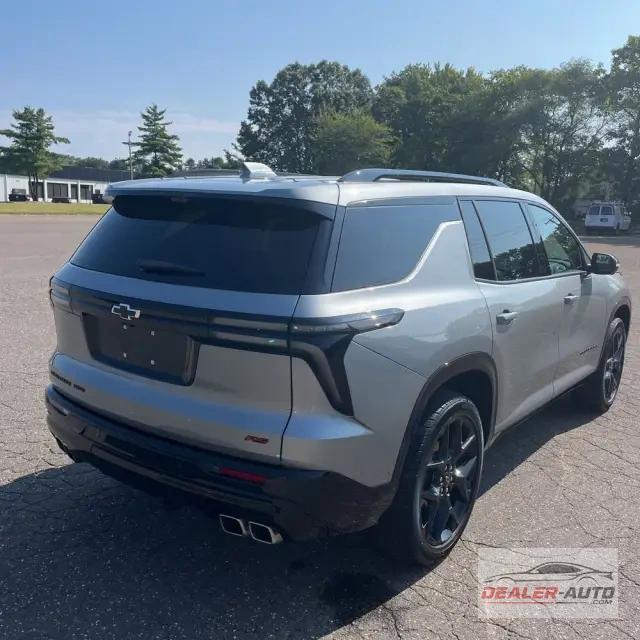 2025 Chevrolet Traverse RS