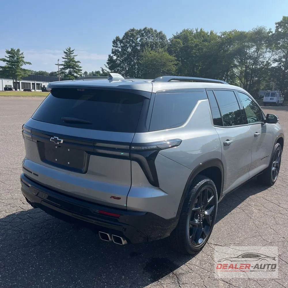 2025 Chevrolet Traverse RS