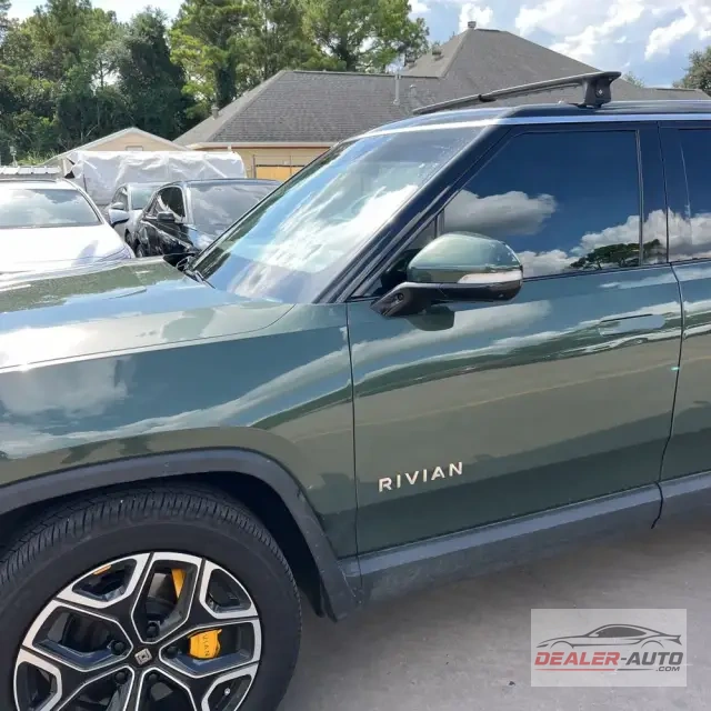 2022 Rivian R1S Launch Edition
