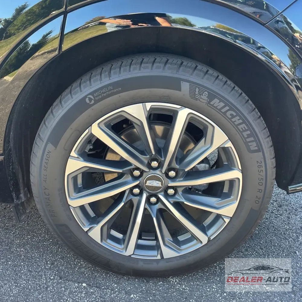 2025 Cadillac LYRIQ Sport 2