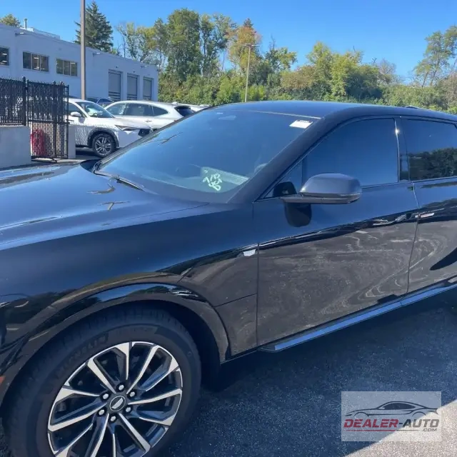 2025 Cadillac LYRIQ Sport 2