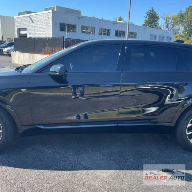 2025 Cadillac LYRIQ Sport 2