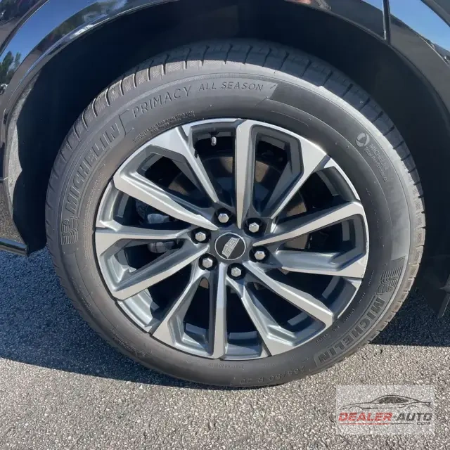 2025 Cadillac LYRIQ Sport 2