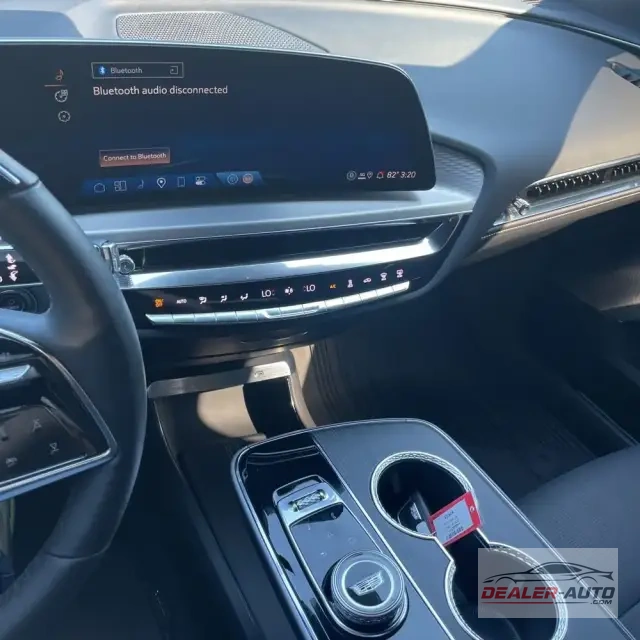 2025 Cadillac LYRIQ Sport 2