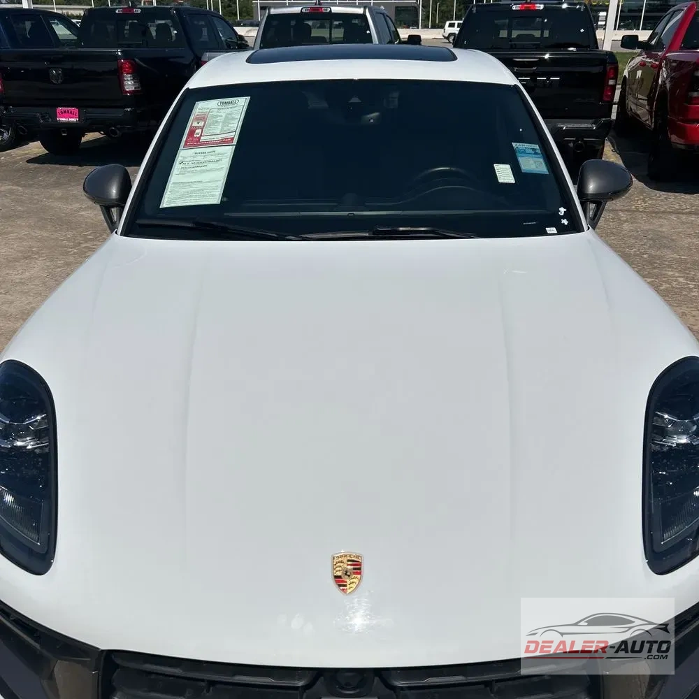 2024 Porsche Macan Base