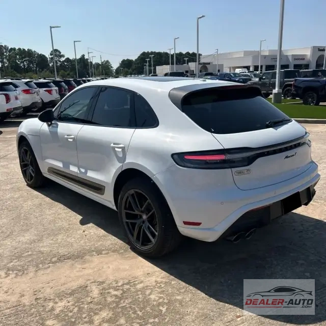 2024 Porsche Macan Base