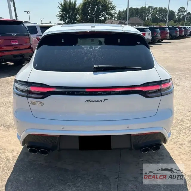 2024 Porsche Macan Base
