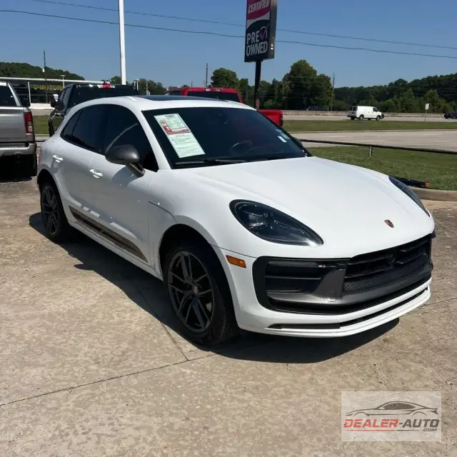 2024 Porsche Macan Base