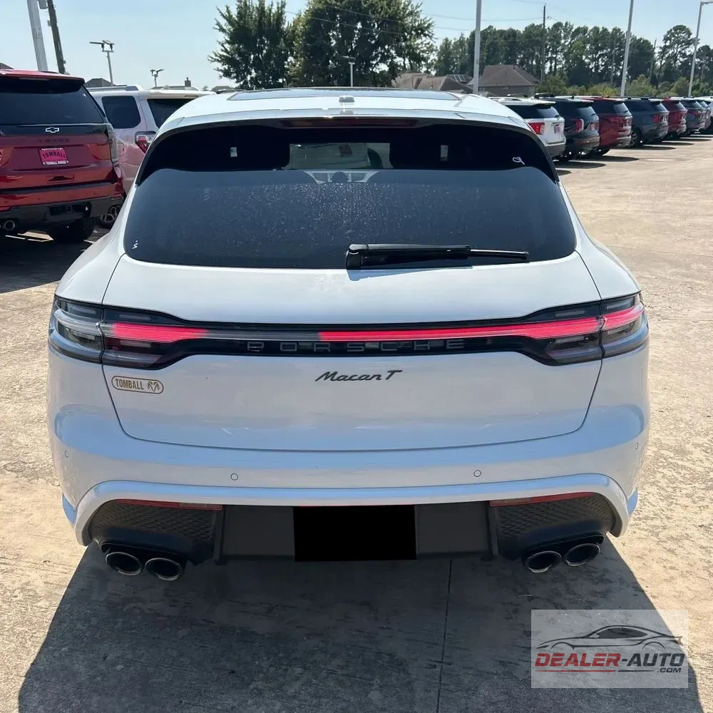 2024 Porsche Macan Base