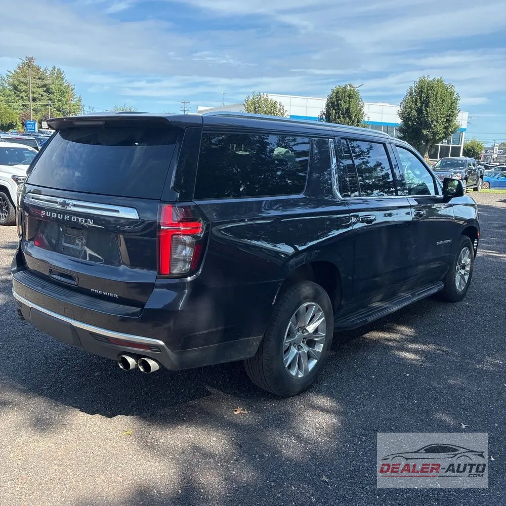 2023 Chevrolet Suburban Premier