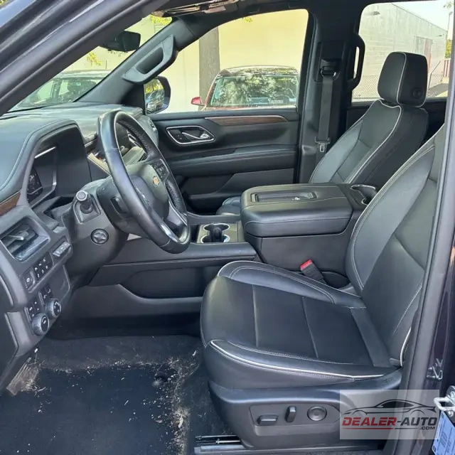 2023 Chevrolet Suburban Premier