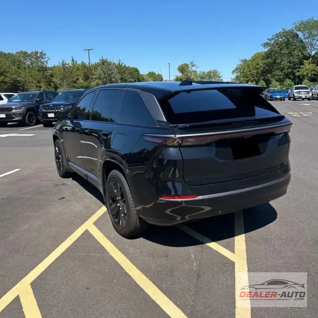 2024 Jeep Wagoneer S Launch Edition