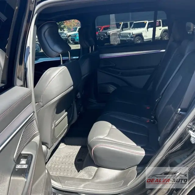 2024 Jeep Wagoneer S Launch Edition