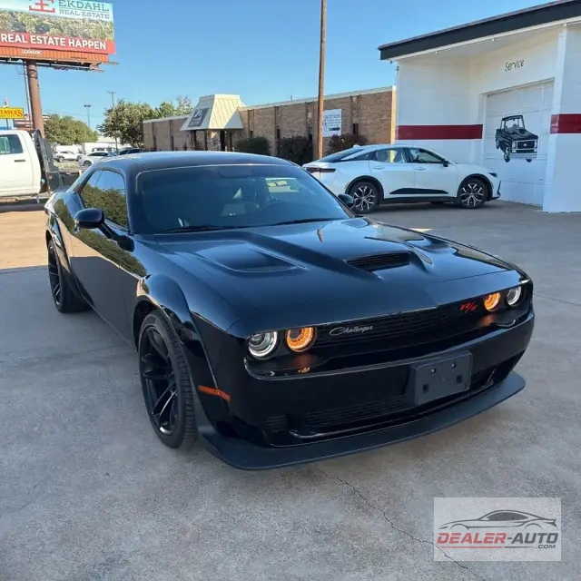 2023 Dodge Challenger R/T SCAT PACK